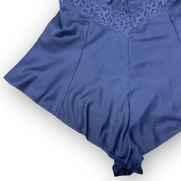 Victoria’s Secret Lace Keyhole Cutout Lingerie Romper One Piece Teddy Blue XS - Picture 4 of 12